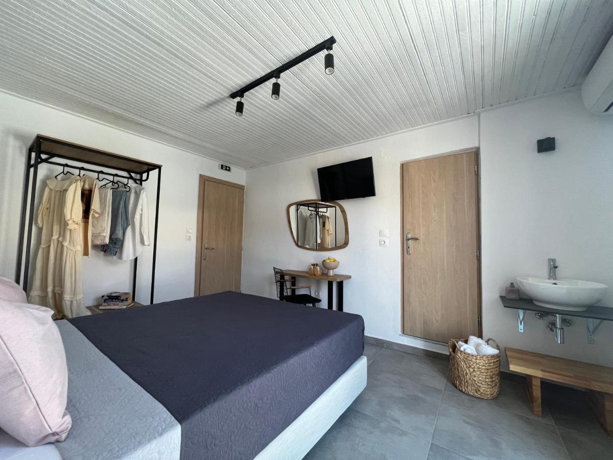 Australia Hotel Skiathos Town Exterior photo
